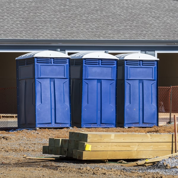 how can i report damages or issues with the portable restrooms during my rental period in Potecasi